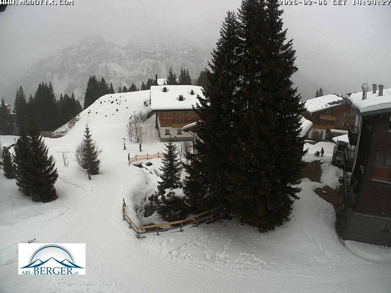 Archiv Foto Webcam Oberlech: Pension Berger