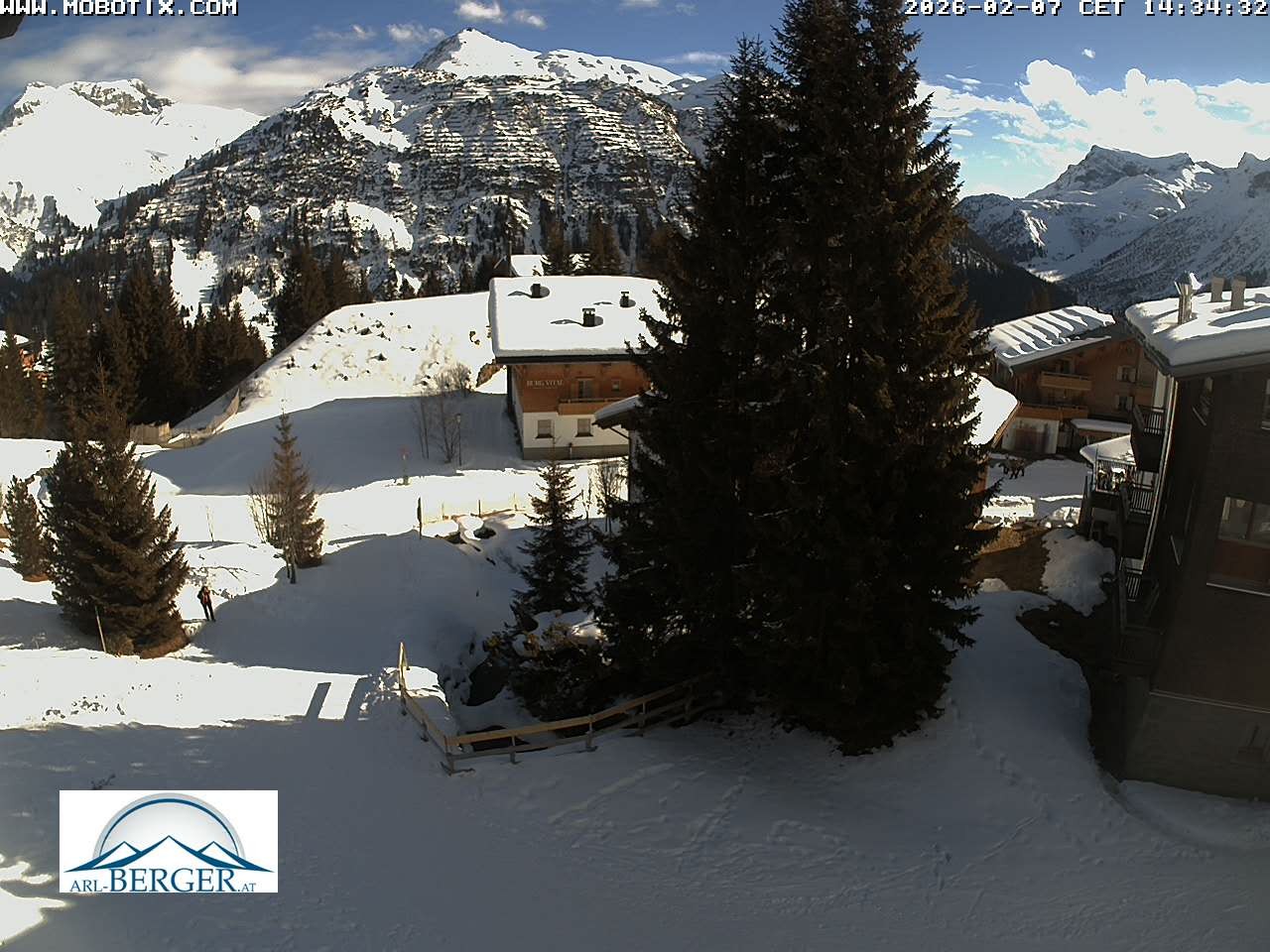 Archiv Foto Webcam Oberlech: Pension Berger