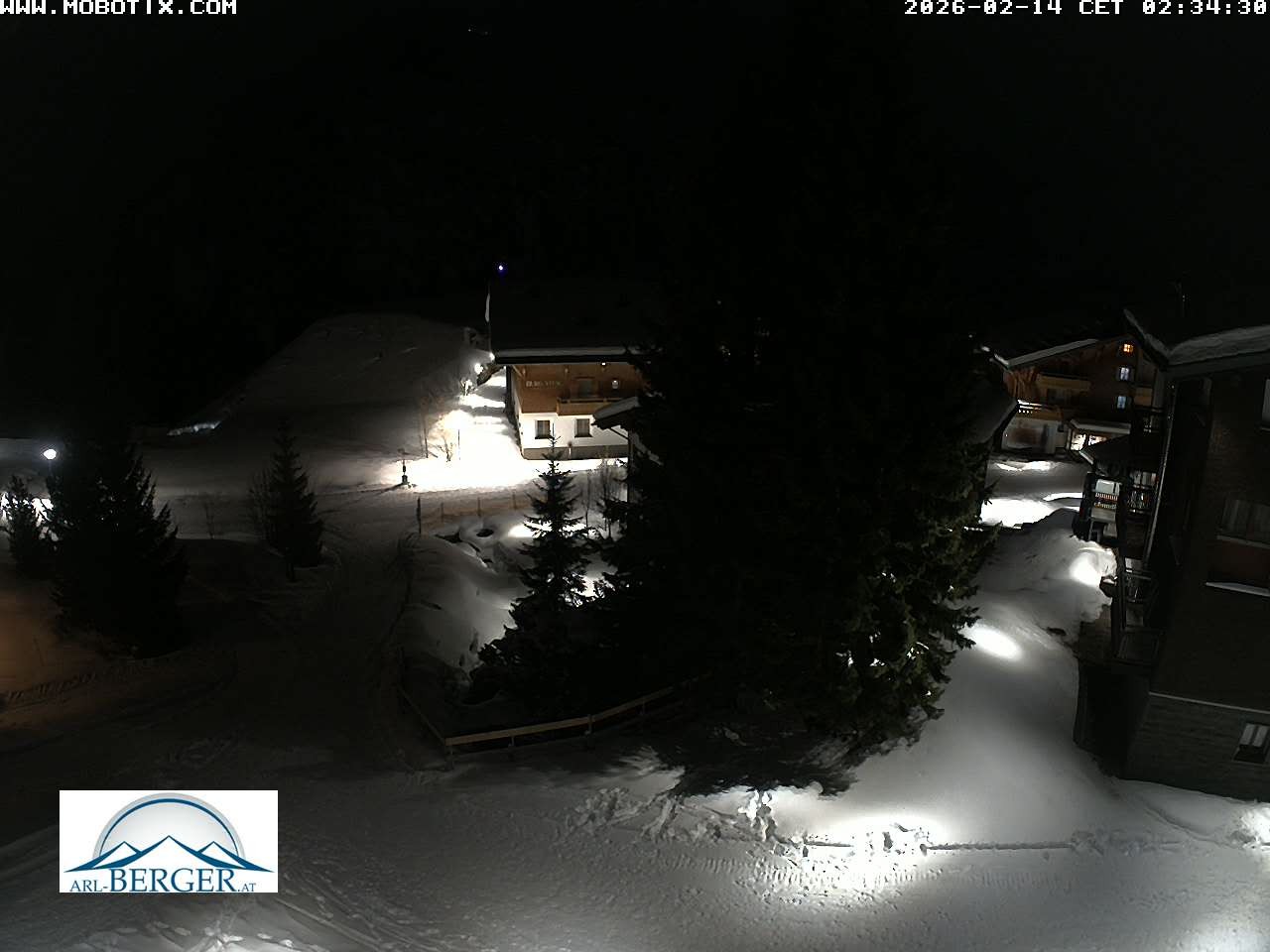 Archived image Webcam Oberlech: guest house Berger