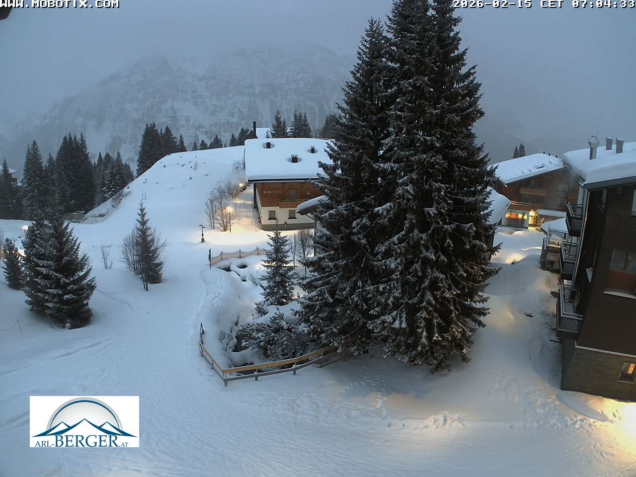 Archiv Foto Webcam Oberlech: Pension Berger