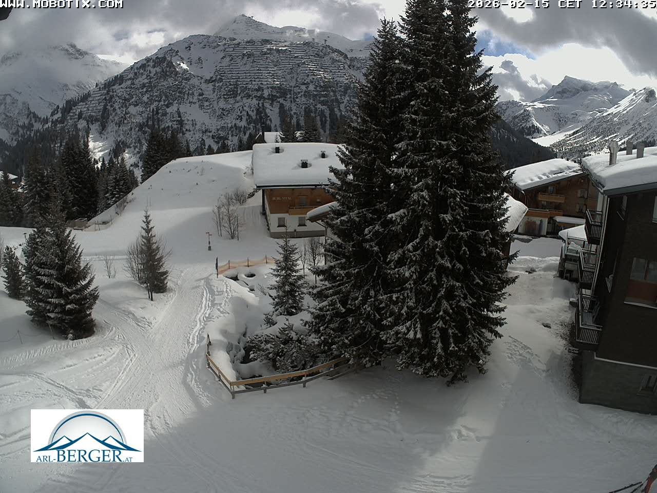 Archiv Foto Webcam Oberlech: Pension Berger