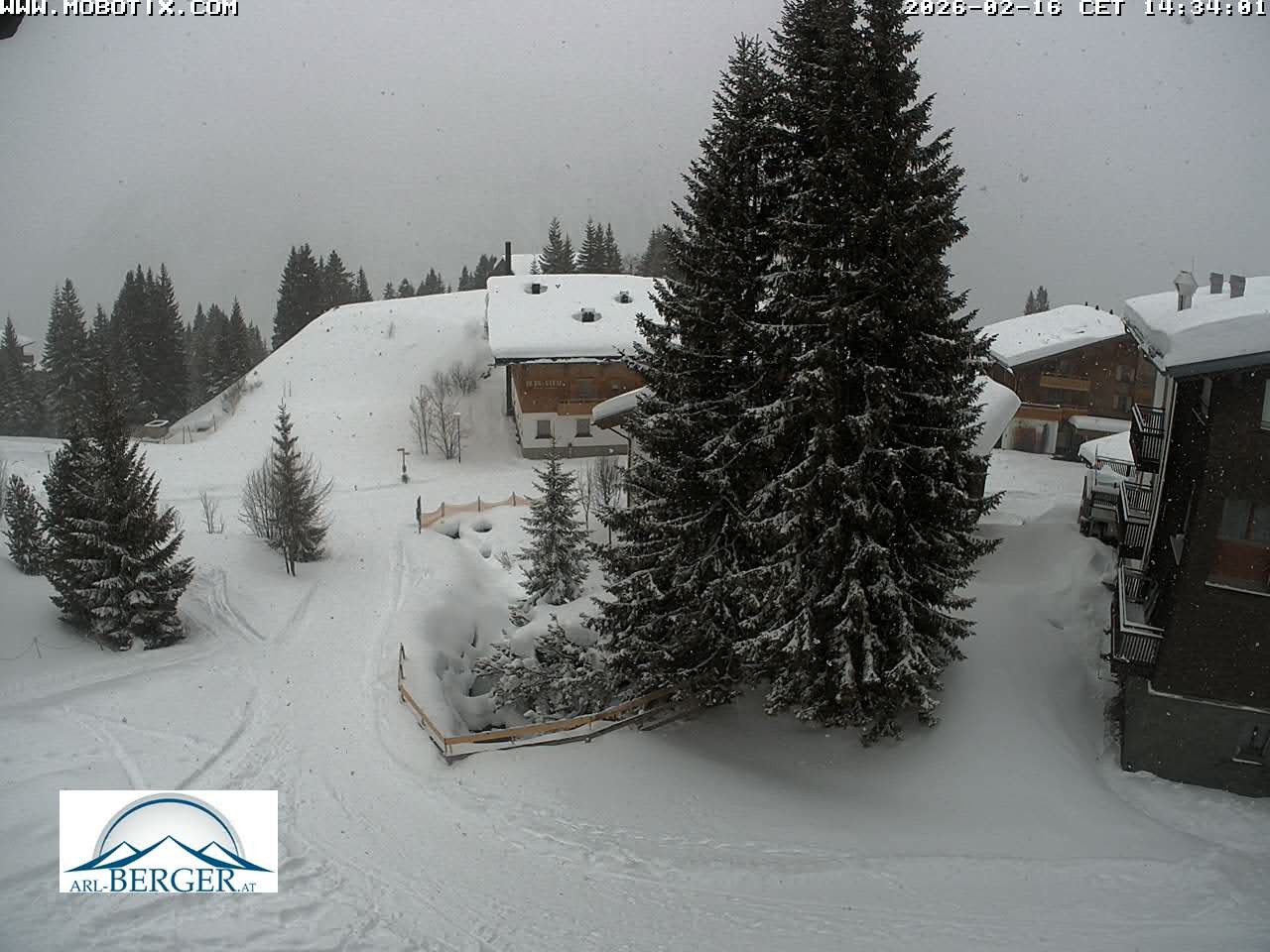 Archiv Foto Webcam Oberlech: Pension Berger