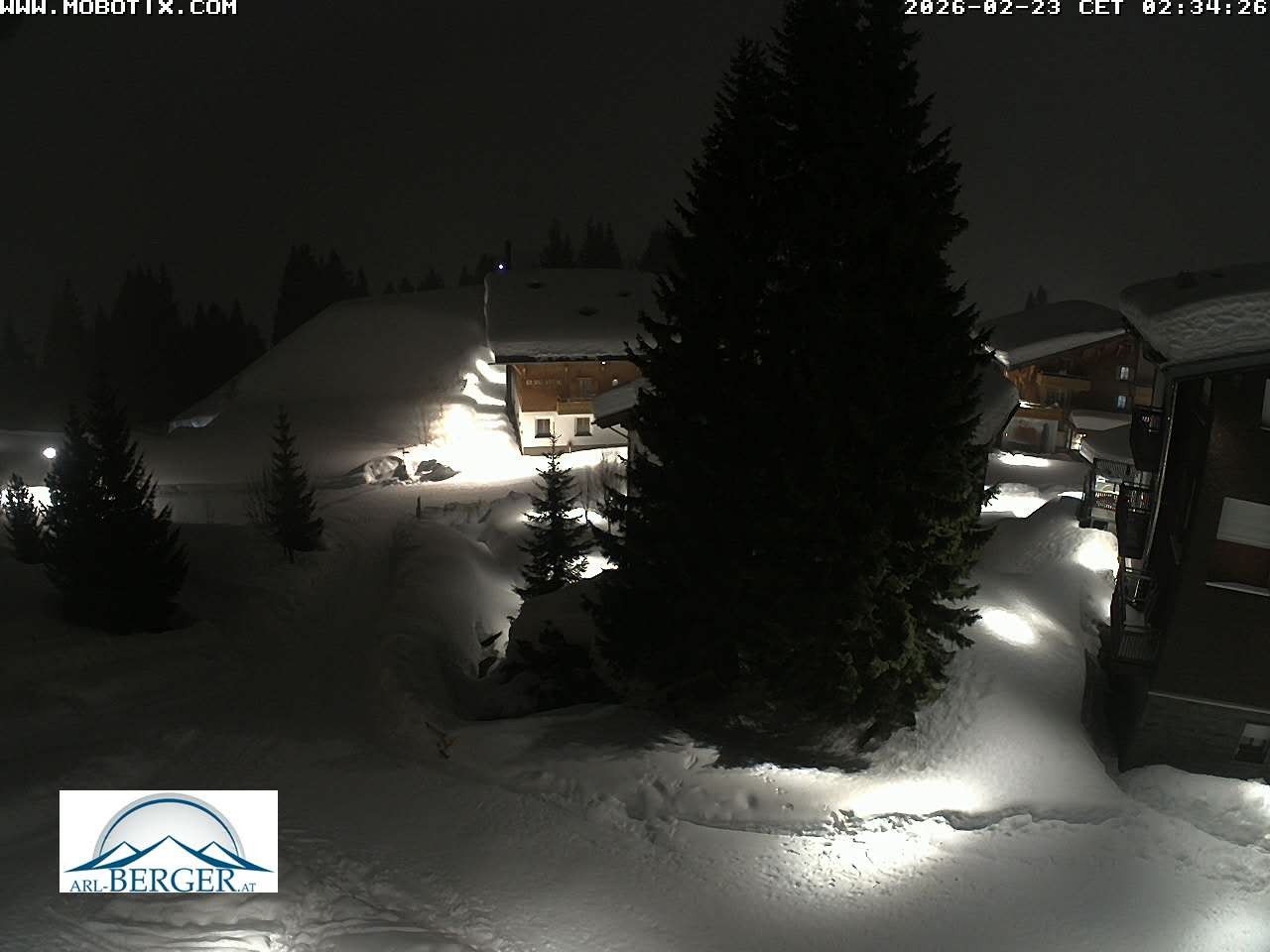 Archived image Webcam Oberlech: guest house Berger
