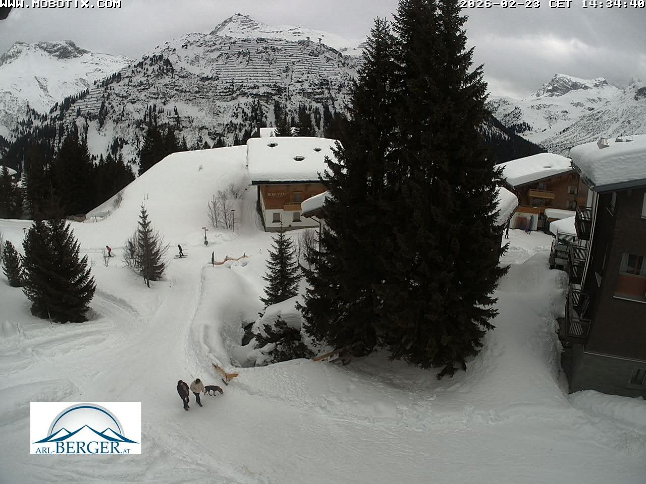 Archiv Foto Webcam Oberlech: Pension Berger