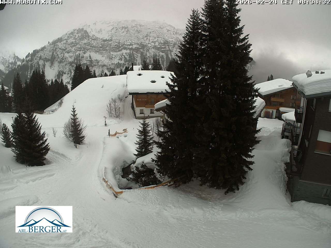 Archiv Foto Webcam Oberlech: Pension Berger