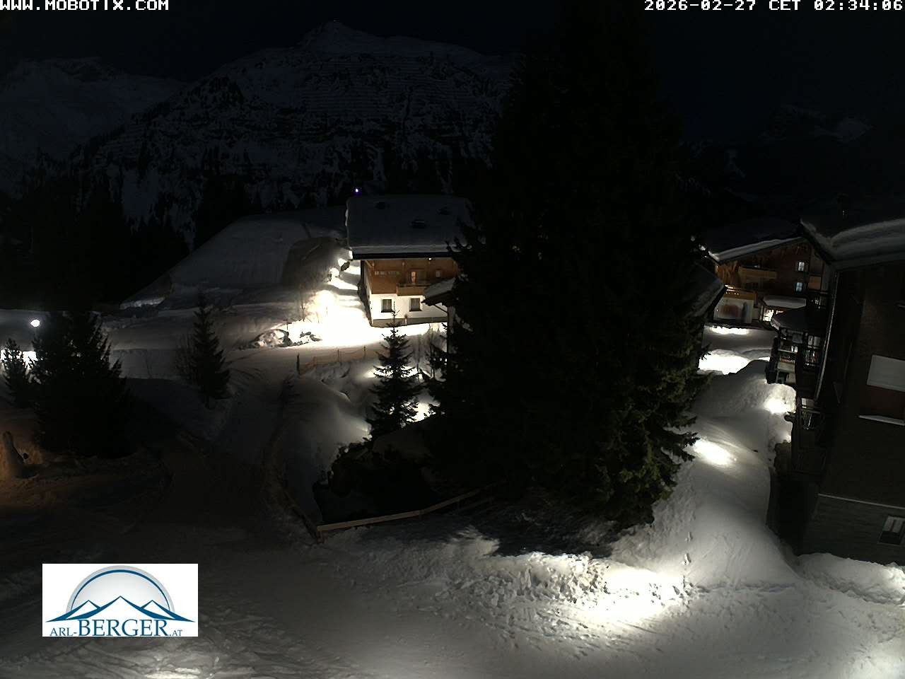 Archived image Webcam Oberlech: guest house Berger