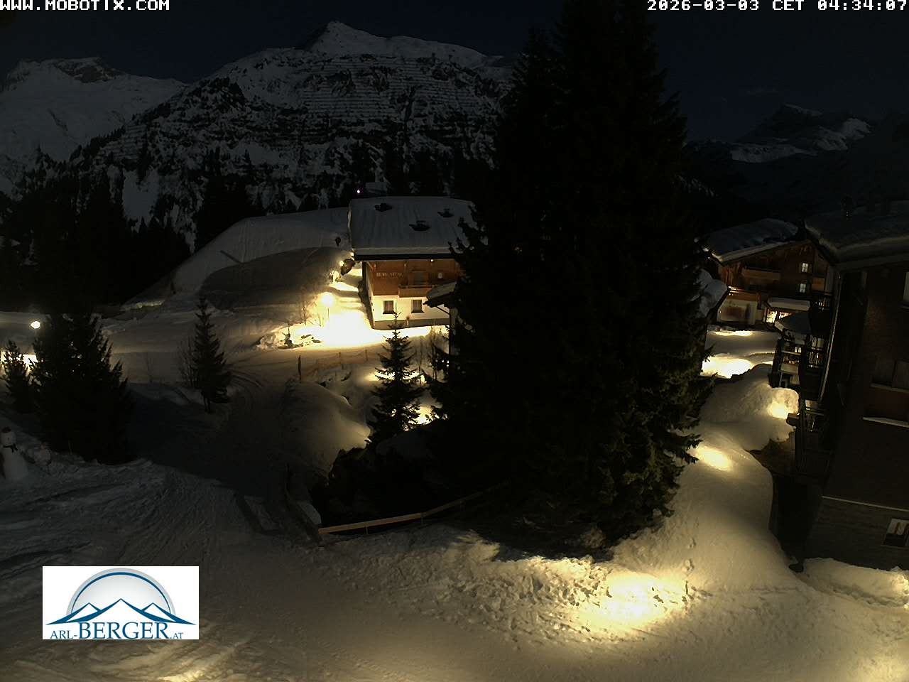 Archived image Webcam Oberlech: guest house Berger