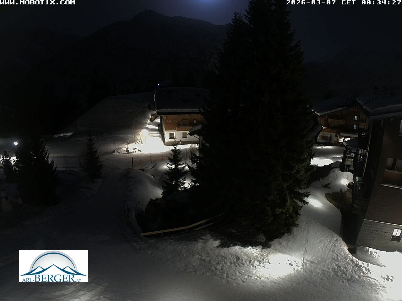 Archiv Foto Webcam Oberlech: Pension Berger