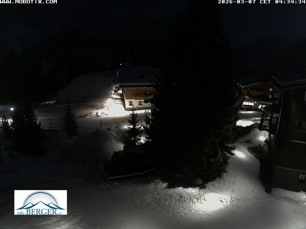 Archived image Webcam Oberlech: guest house Berger