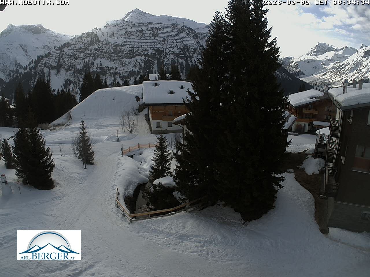 Archiv Foto Webcam Oberlech: Pension Berger