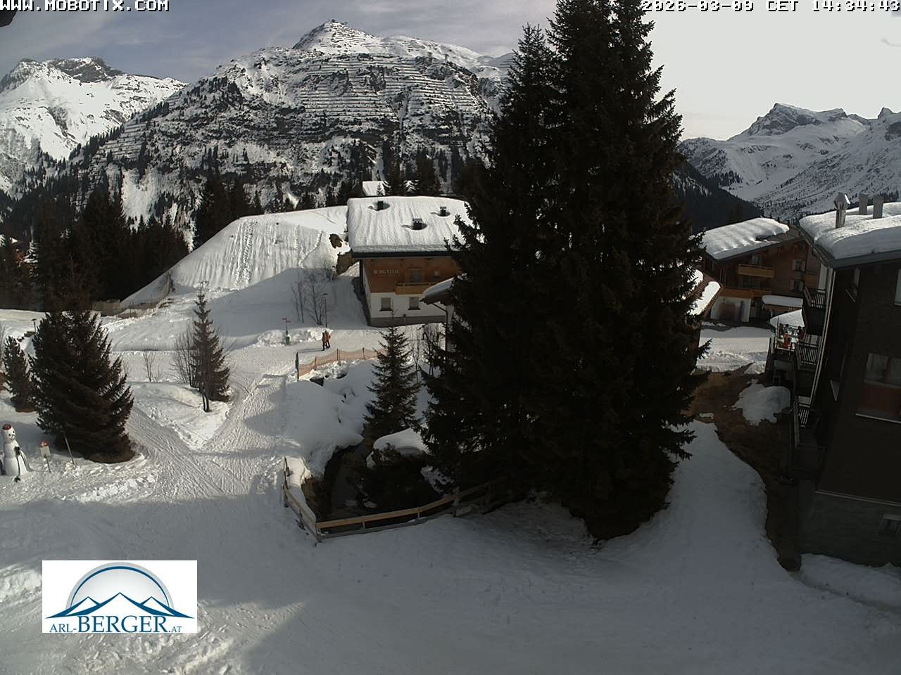 Archiv Foto Webcam Oberlech: Pension Berger