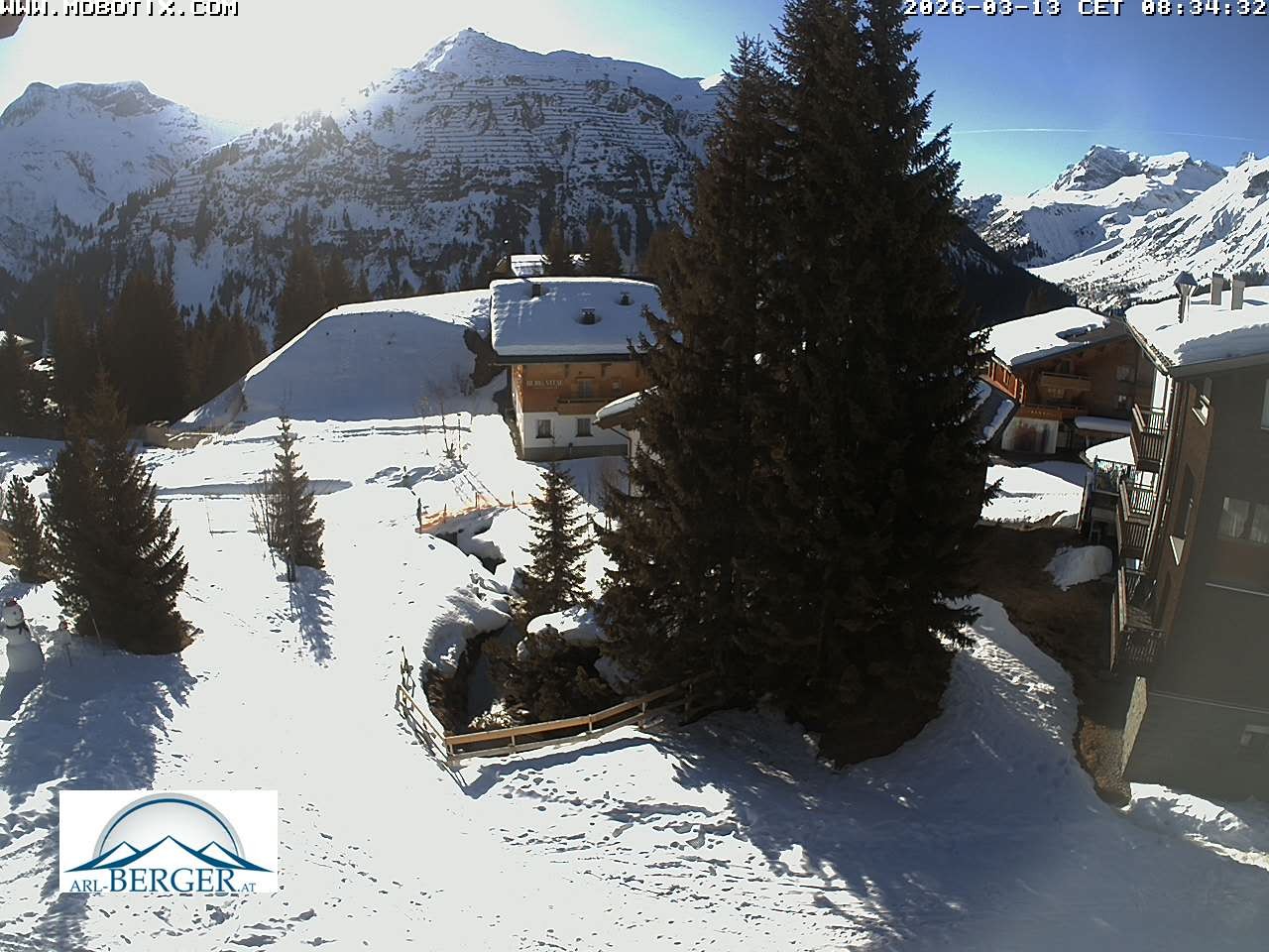 Archiv Foto Webcam Oberlech: Pension Berger