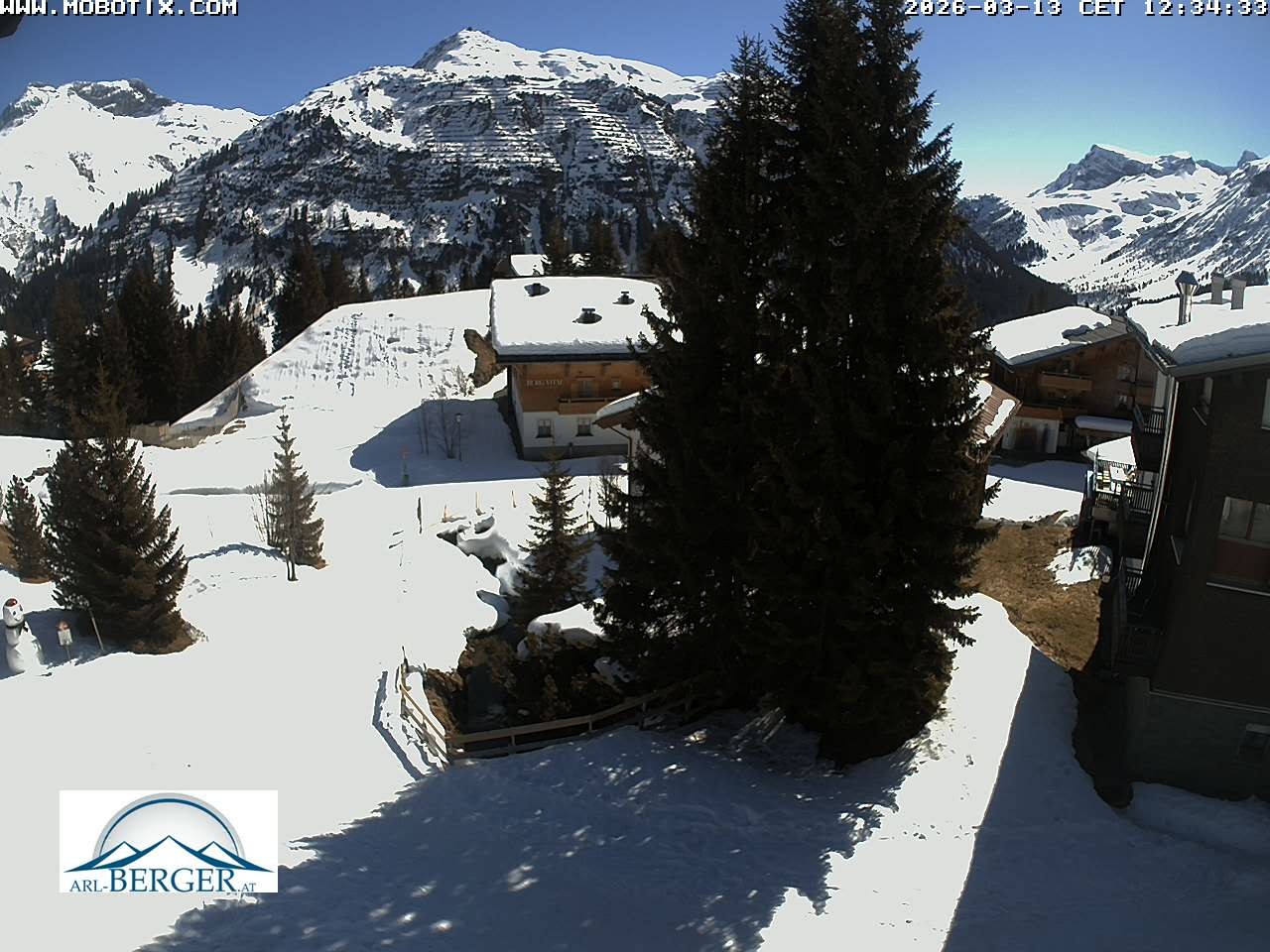 Archiv Foto Webcam Oberlech: Pension Berger