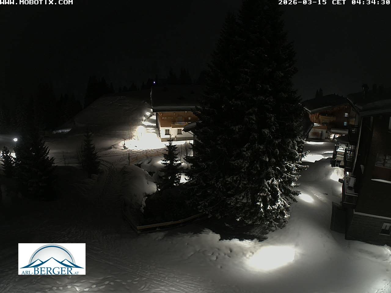 Archived image Webcam Oberlech: guest house Berger