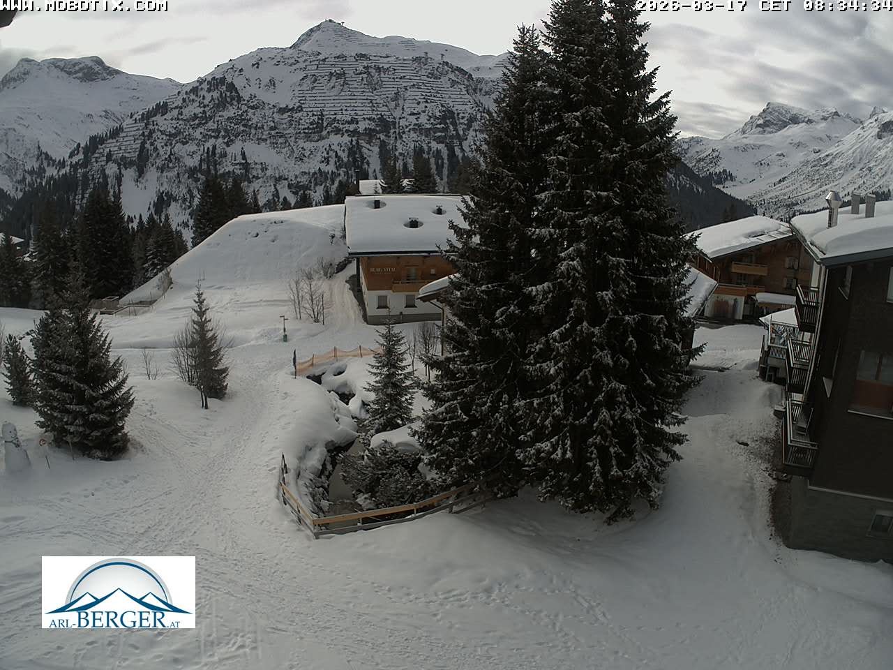 Archiv Foto Webcam Oberlech: Pension Berger