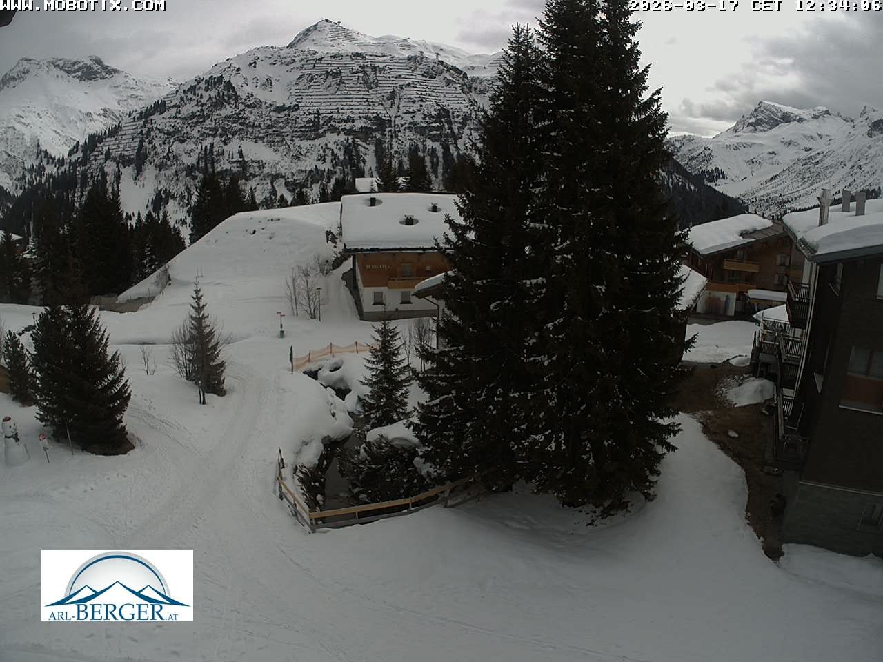 Archiv Foto Webcam Oberlech: Pension Berger