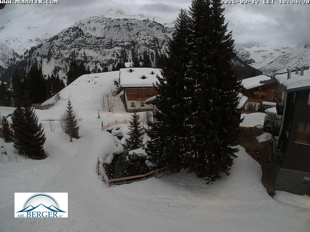 Archiv Foto Webcam Oberlech: Pension Berger
