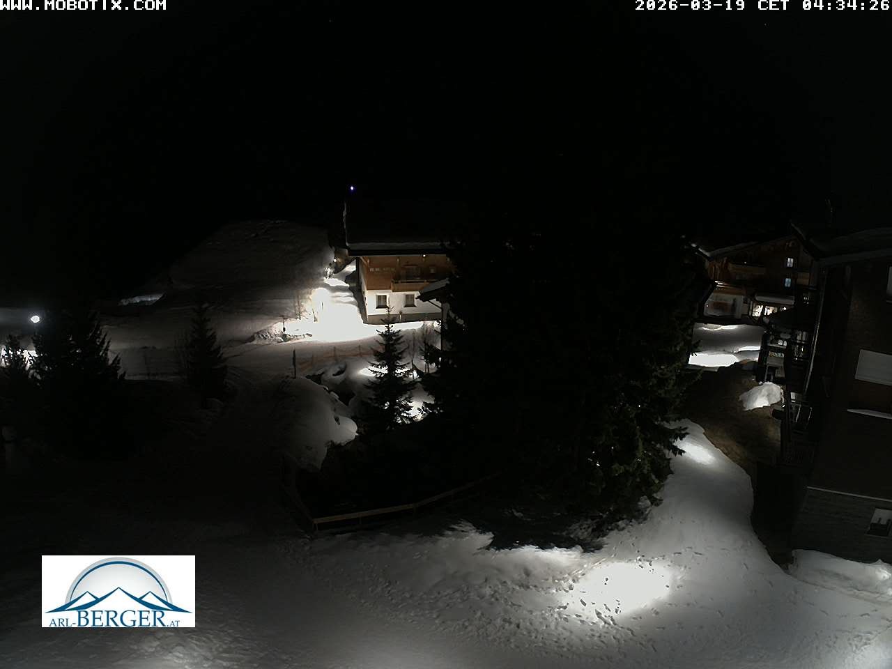 Archived image Webcam Oberlech: guest house Berger