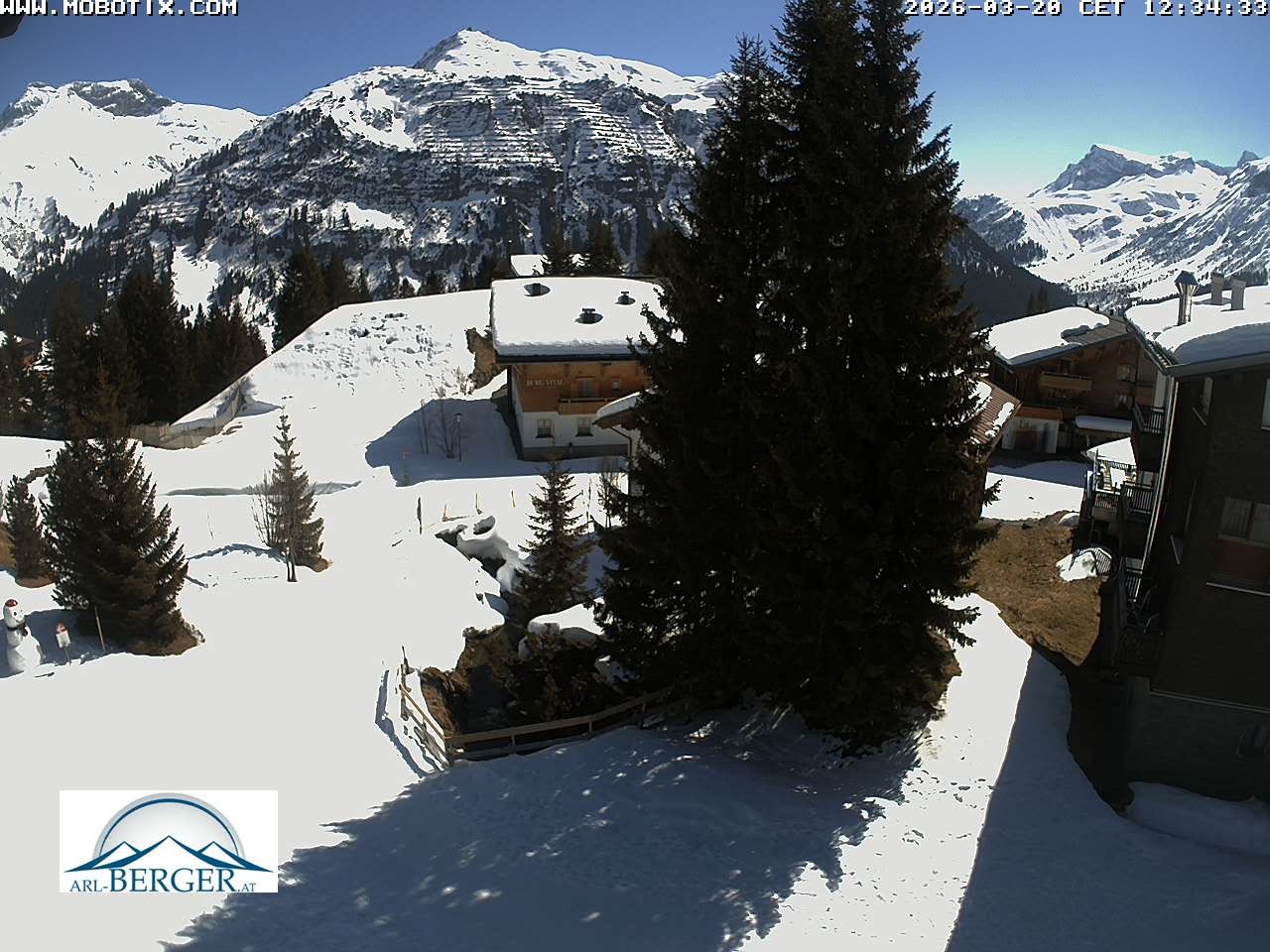 Archiv Foto Webcam Oberlech: Pension Berger