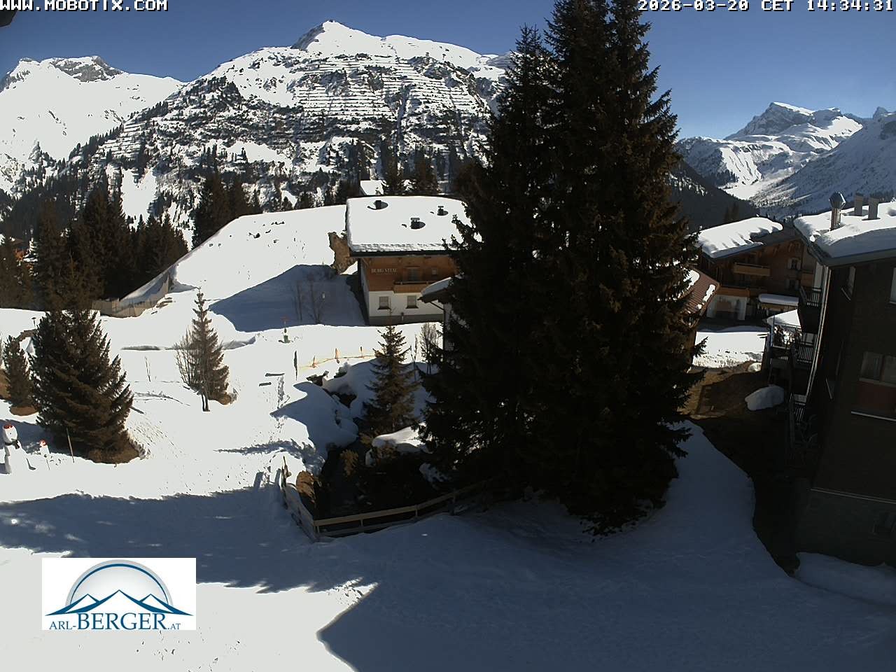Archiv Foto Webcam Oberlech: Pension Berger