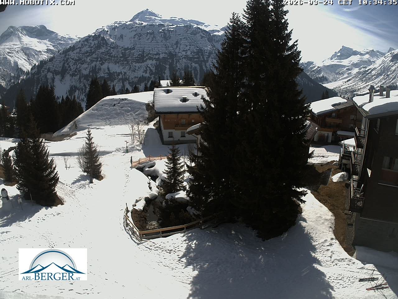 Archiv Foto Webcam Oberlech: Pension Berger