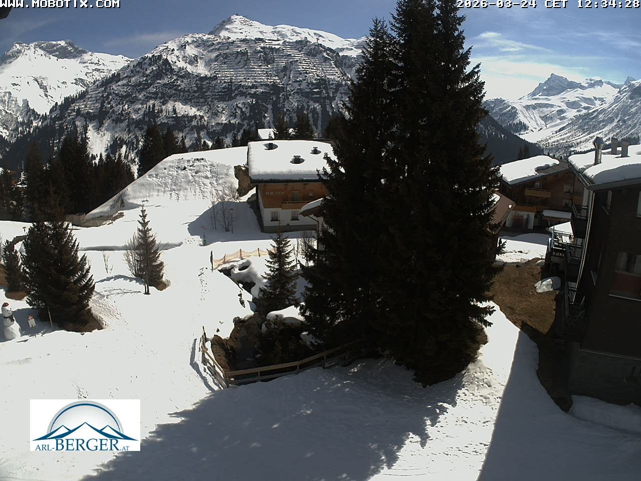 Archiv Foto Webcam Oberlech: Pension Berger