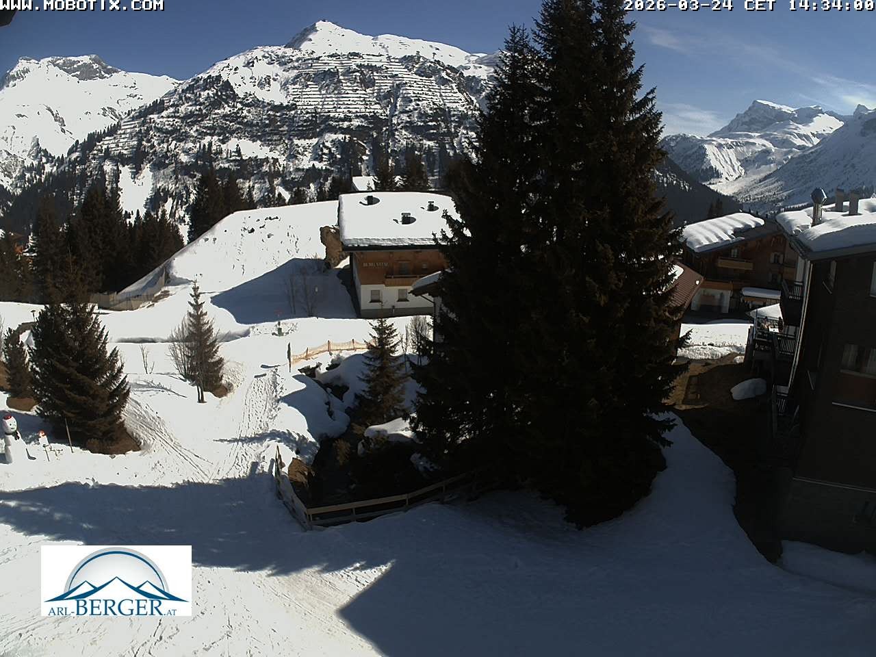 Archiv Foto Webcam Oberlech: Pension Berger
