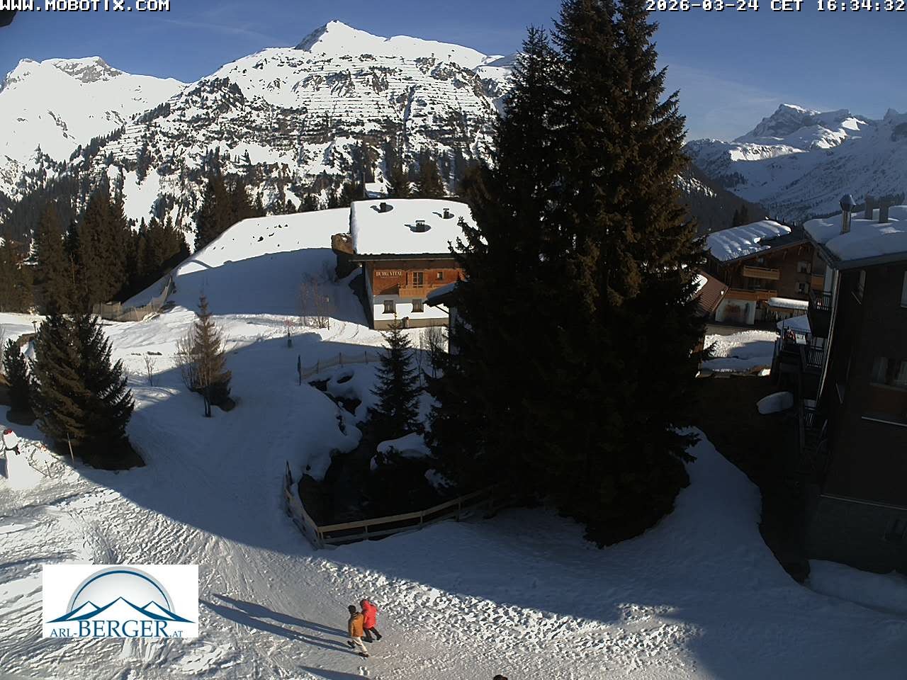 Archiv Foto Webcam Oberlech: Pension Berger