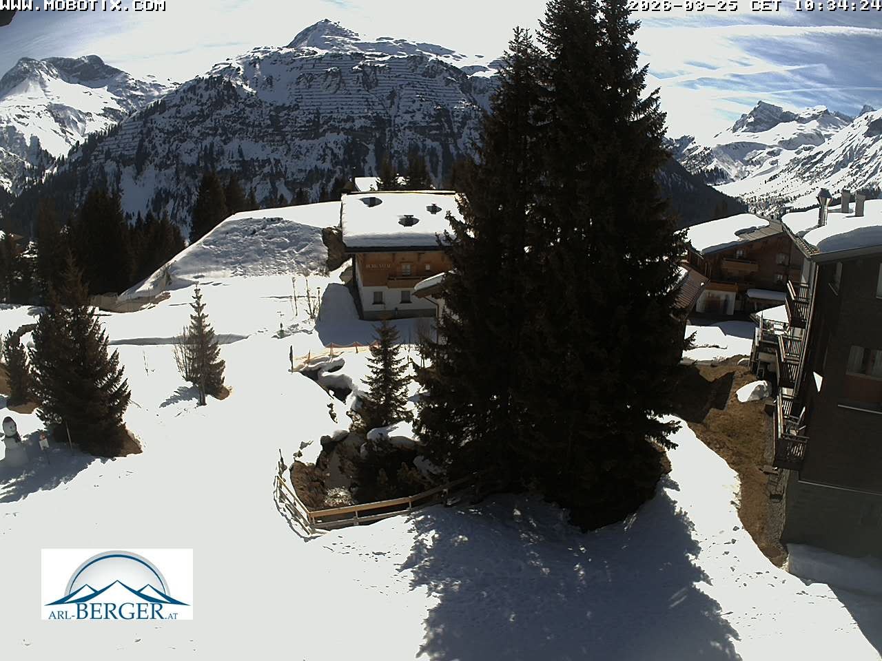 Archiv Foto Webcam Oberlech: Pension Berger