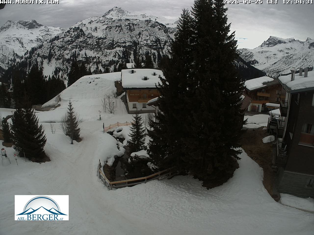 Archiv Foto Webcam Oberlech: Pension Berger