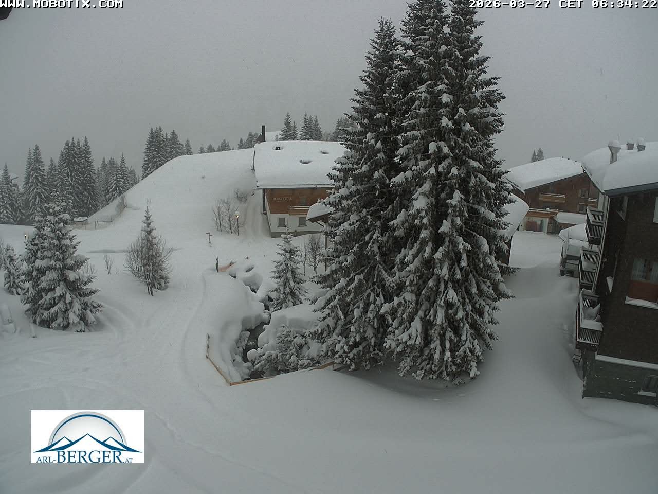 Archiv Foto Webcam Oberlech: Pension Berger