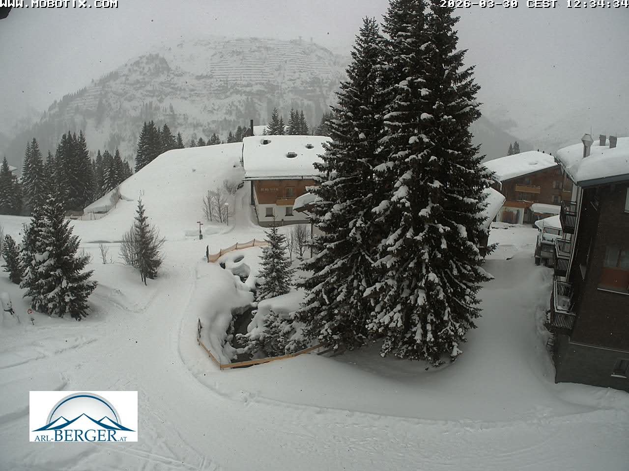 Archiv Foto Webcam Oberlech: Pension Berger