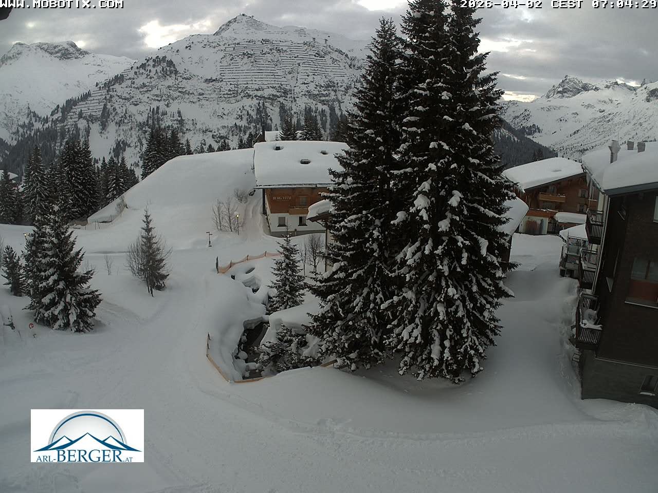 Archiv Foto Webcam Oberlech: Pension Berger