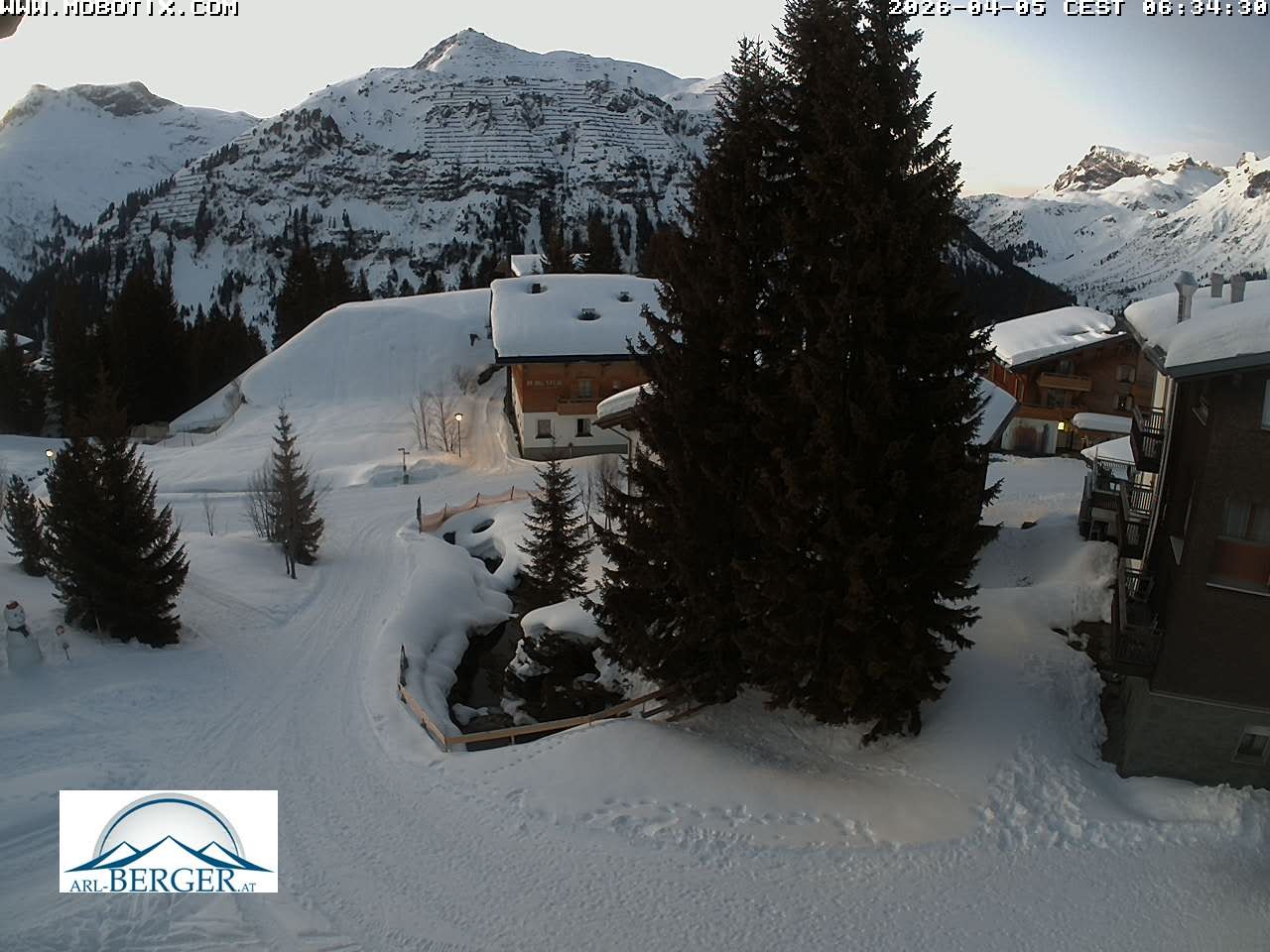 Archiv Foto Webcam Oberlech: Pension Berger