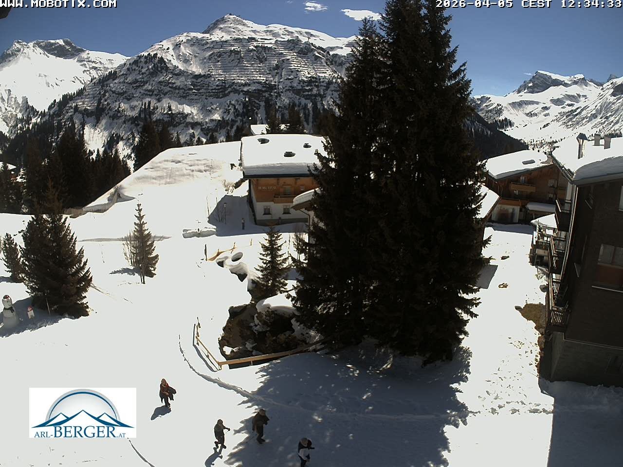 Archiv Foto Webcam Oberlech: Pension Berger