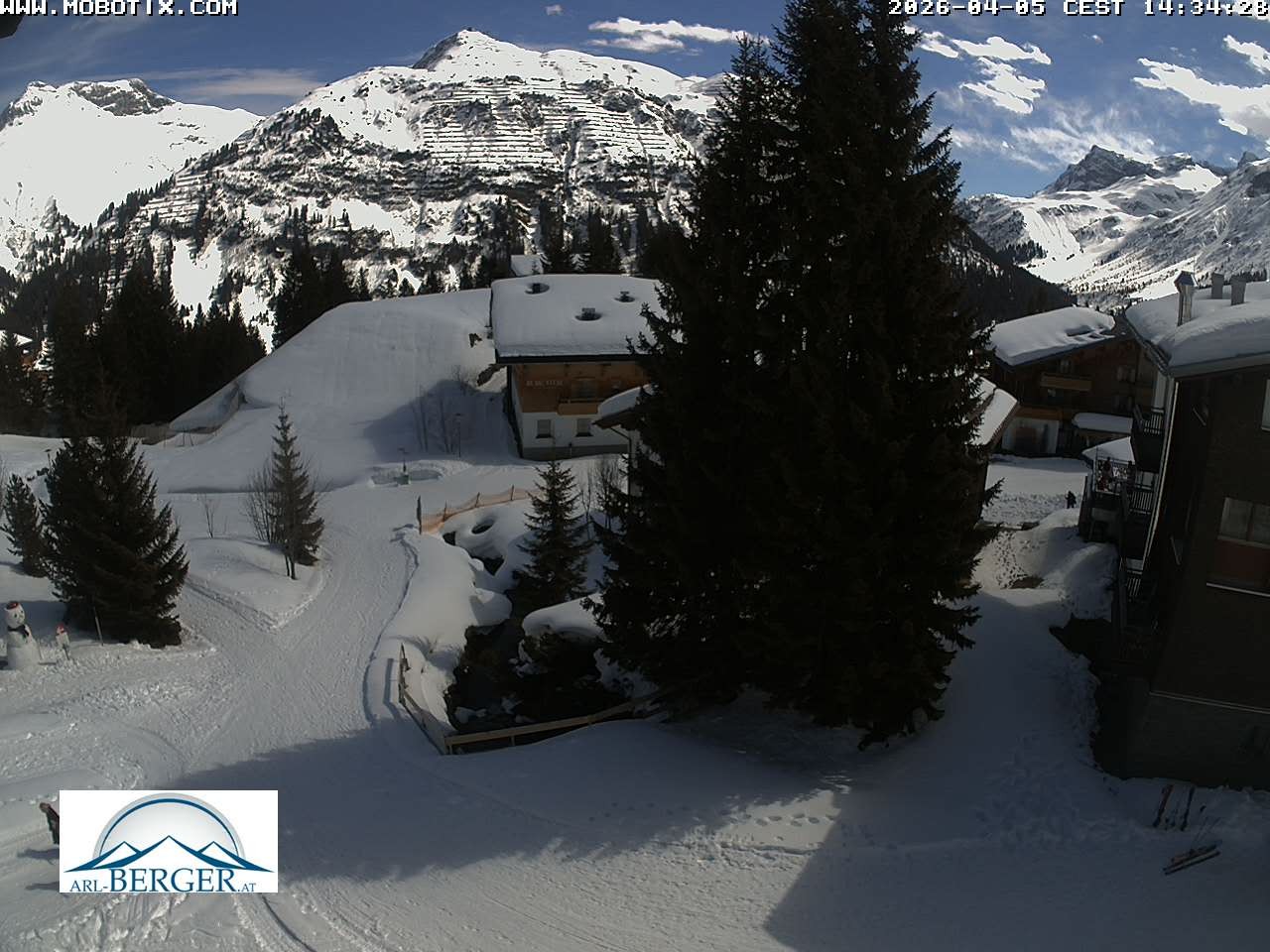 Archiv Foto Webcam Oberlech: Pension Berger