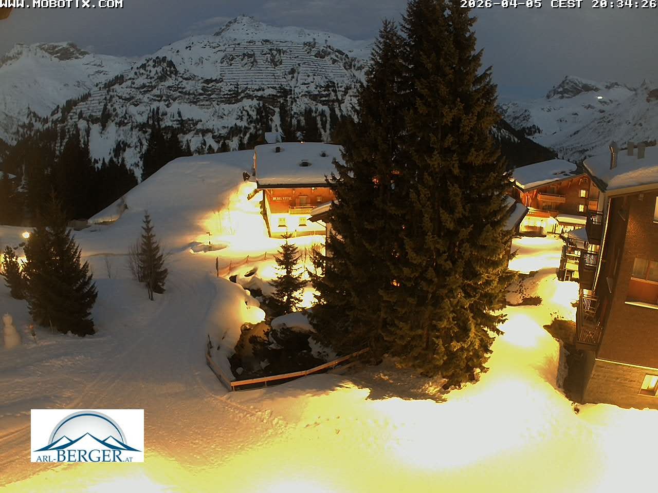 Archiv Foto Webcam Oberlech: Pension Berger