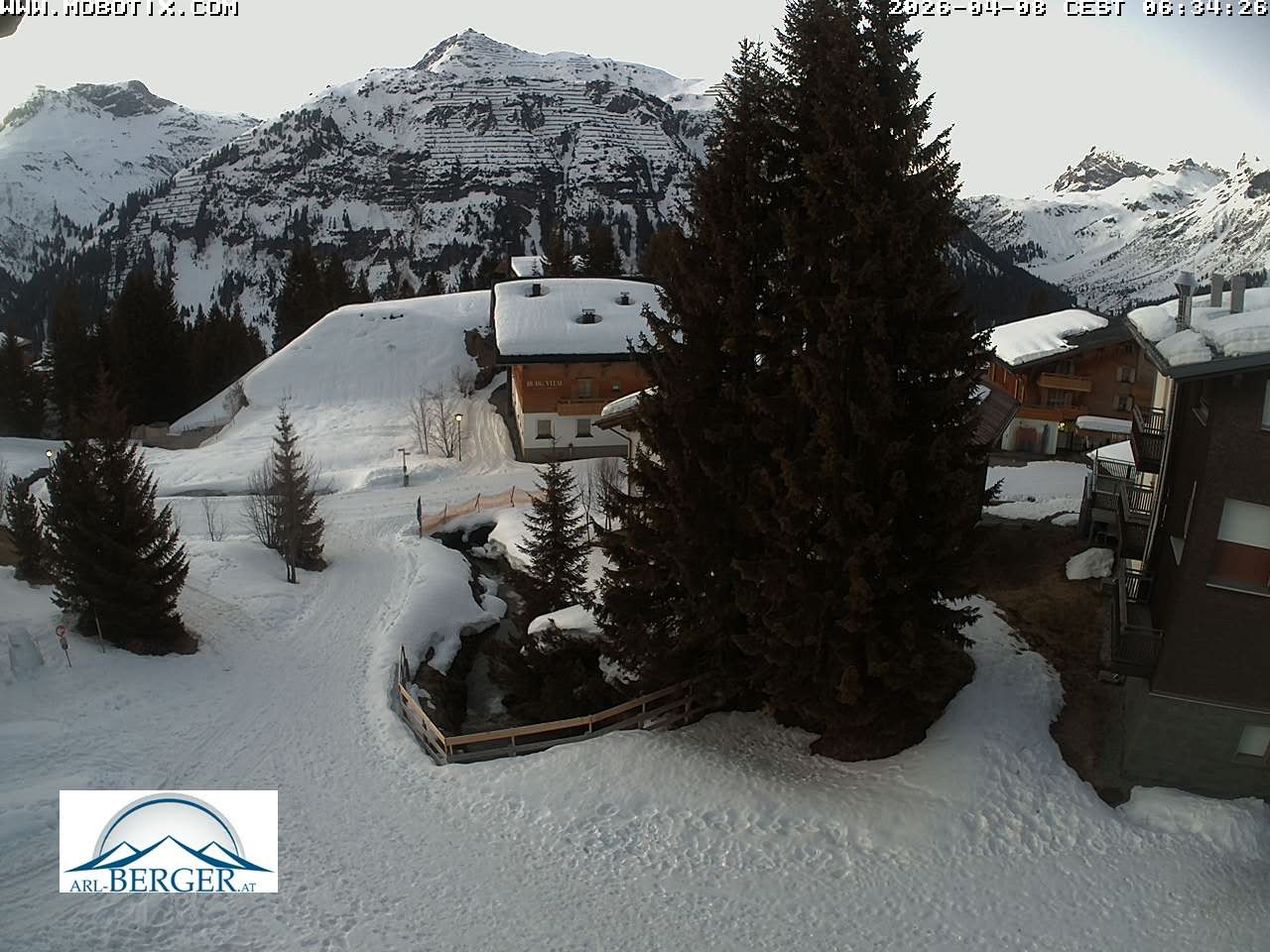 Archiv Foto Webcam Oberlech: Pension Berger