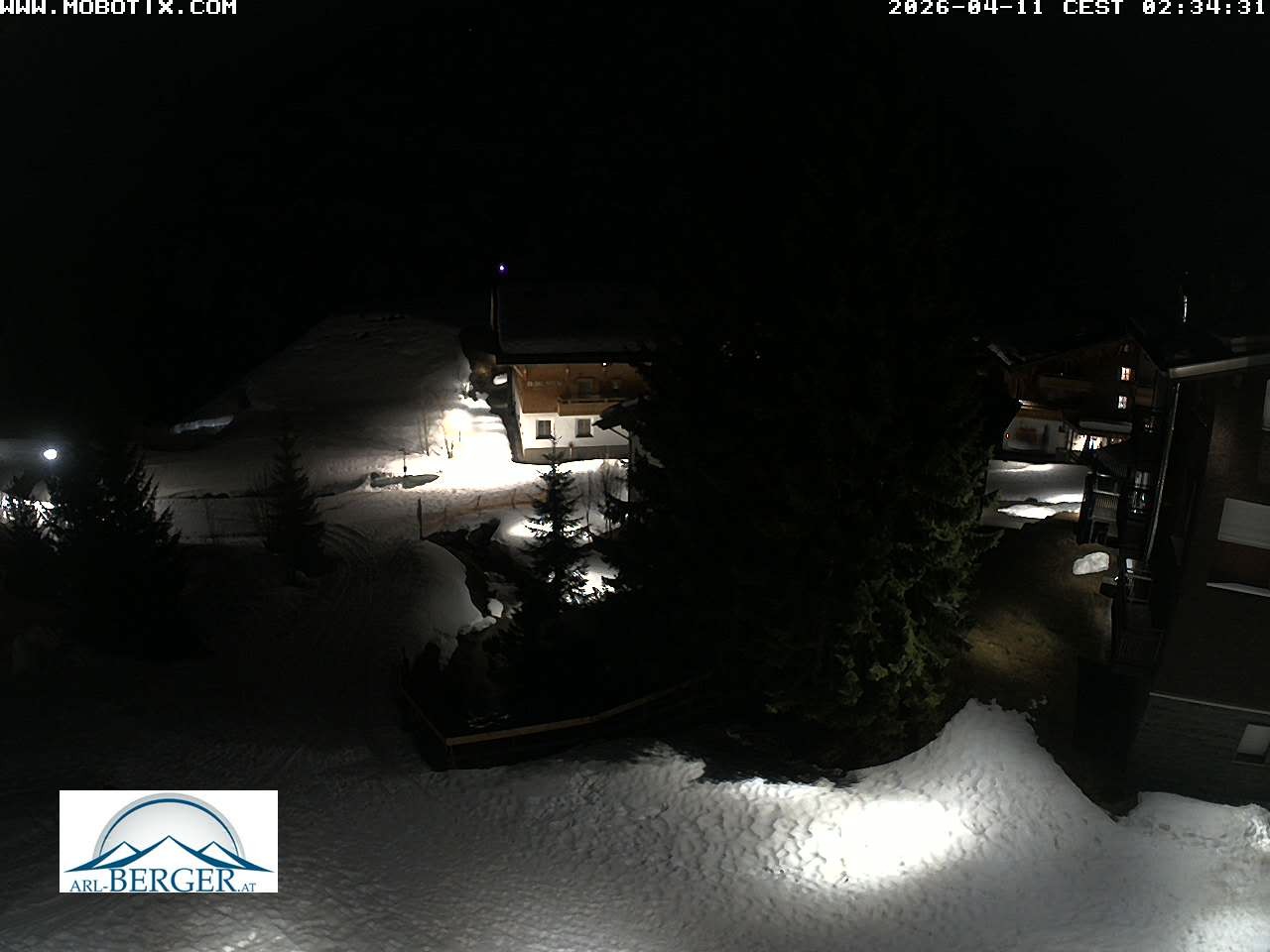 Archived image Webcam Oberlech: guest house Berger