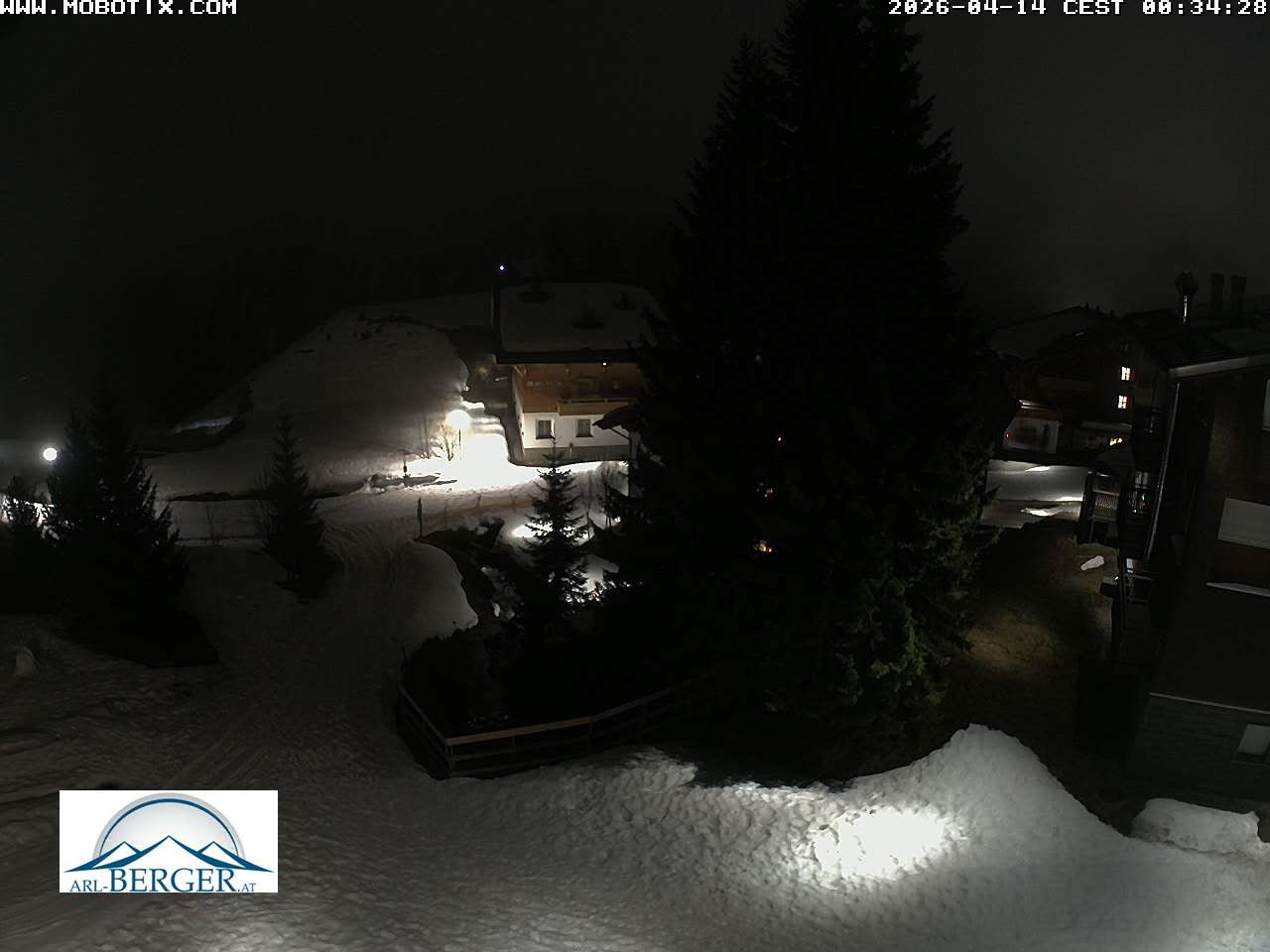 Archiv Foto Webcam Oberlech: Pension Berger