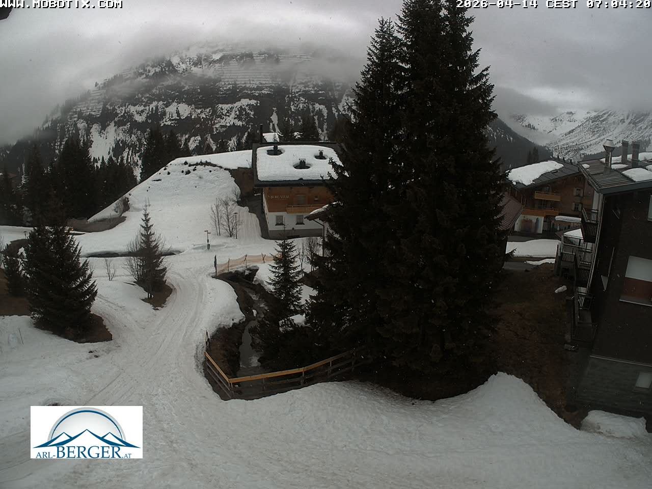 Archiv Foto Webcam Oberlech: Pension Berger