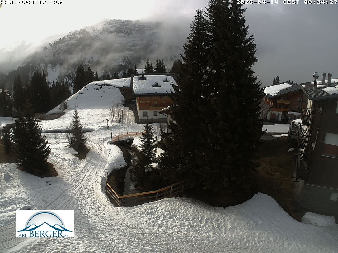 Archiv Foto Webcam Oberlech: Pension Berger