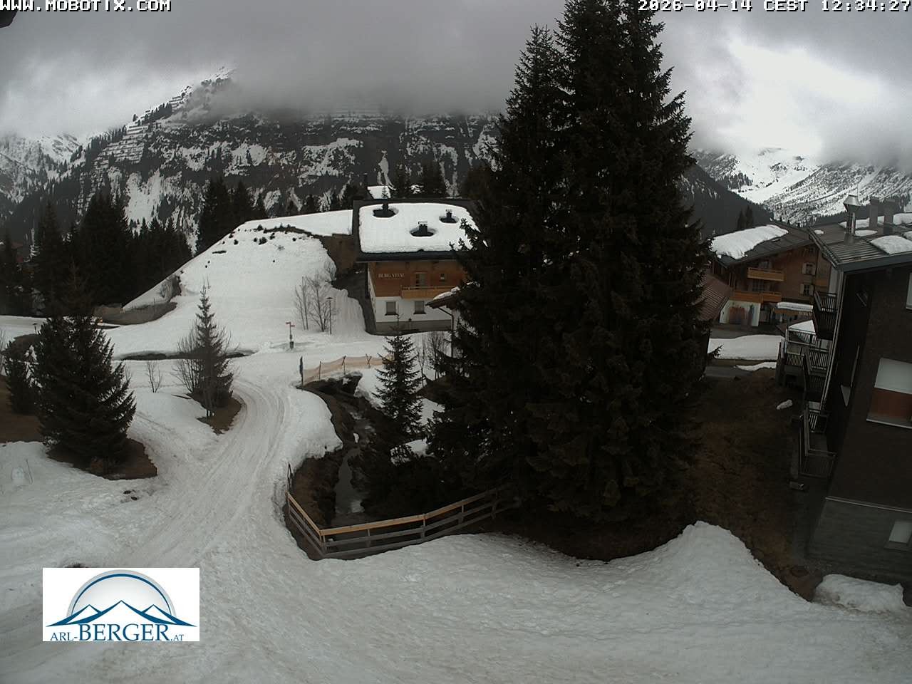 Archiv Foto Webcam Oberlech: Pension Berger