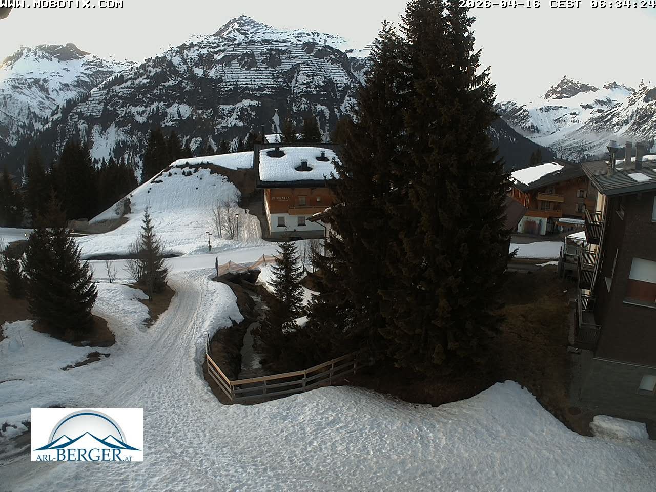 Archiv Foto Webcam Oberlech: Pension Berger
