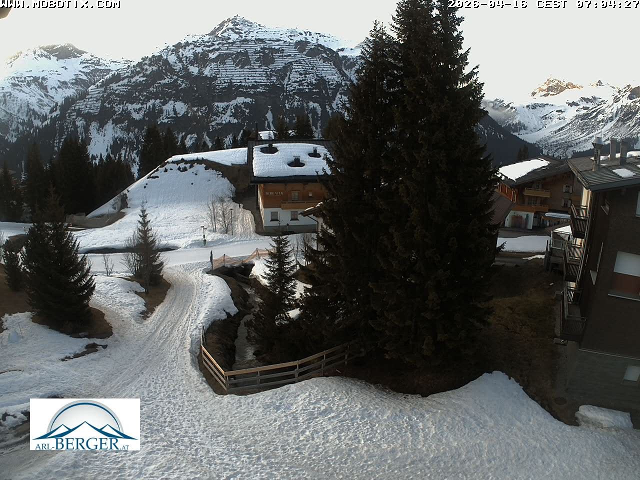 Archiv Foto Webcam Oberlech: Pension Berger