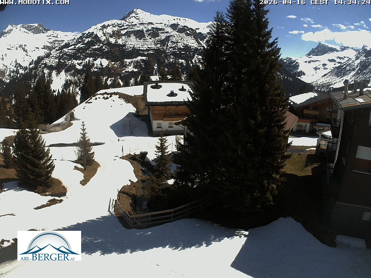 Archiv Foto Webcam Oberlech: Pension Berger