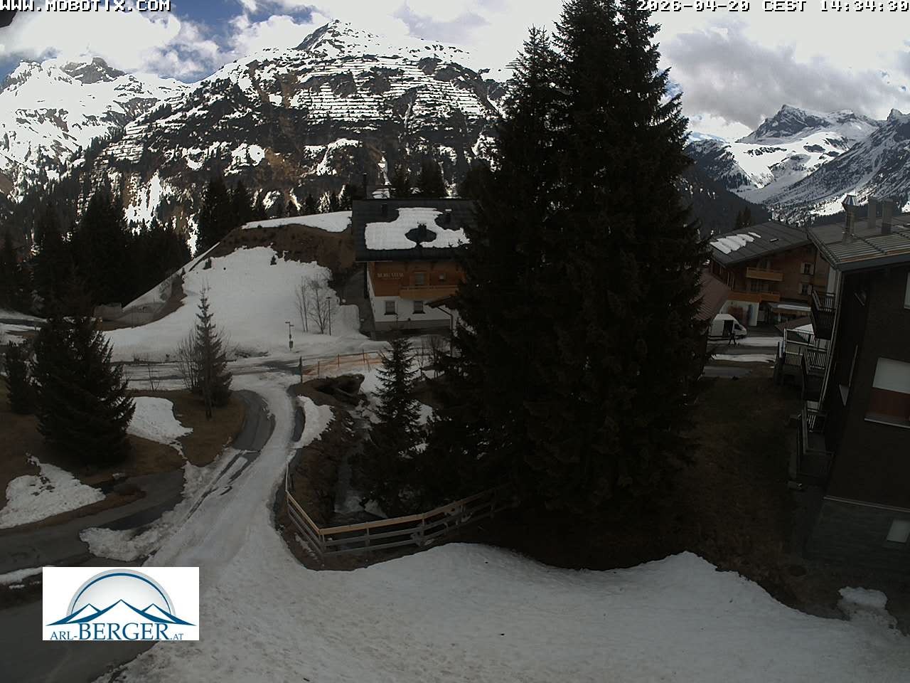 Archiv Foto Webcam Oberlech: Pension Berger