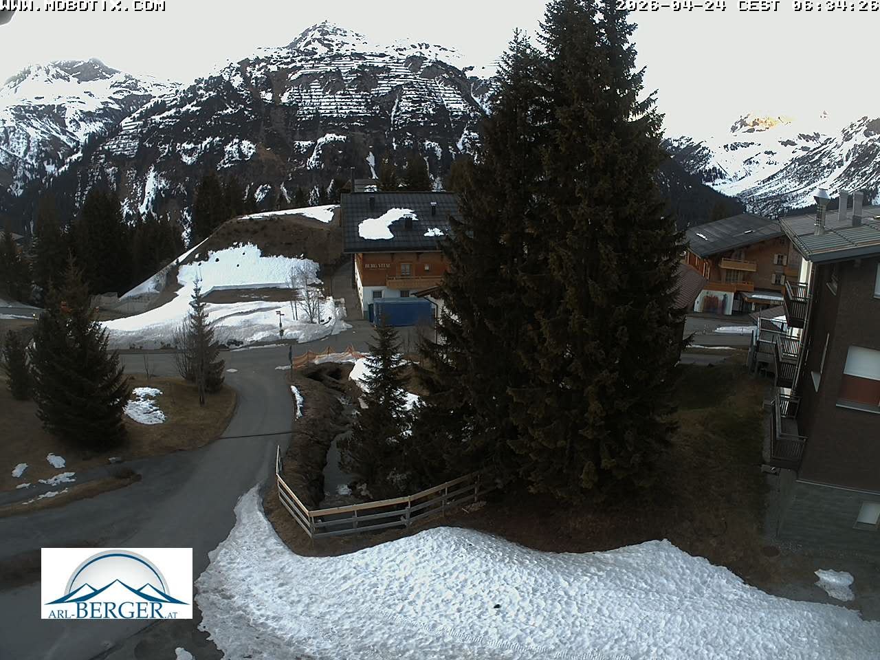Archiv Foto Webcam Oberlech: Pension Berger