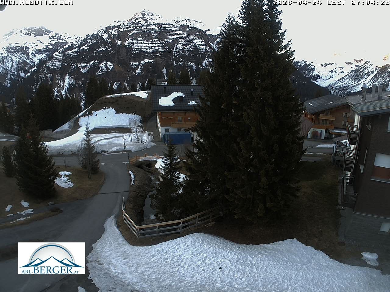Archiv Foto Webcam Oberlech: Pension Berger