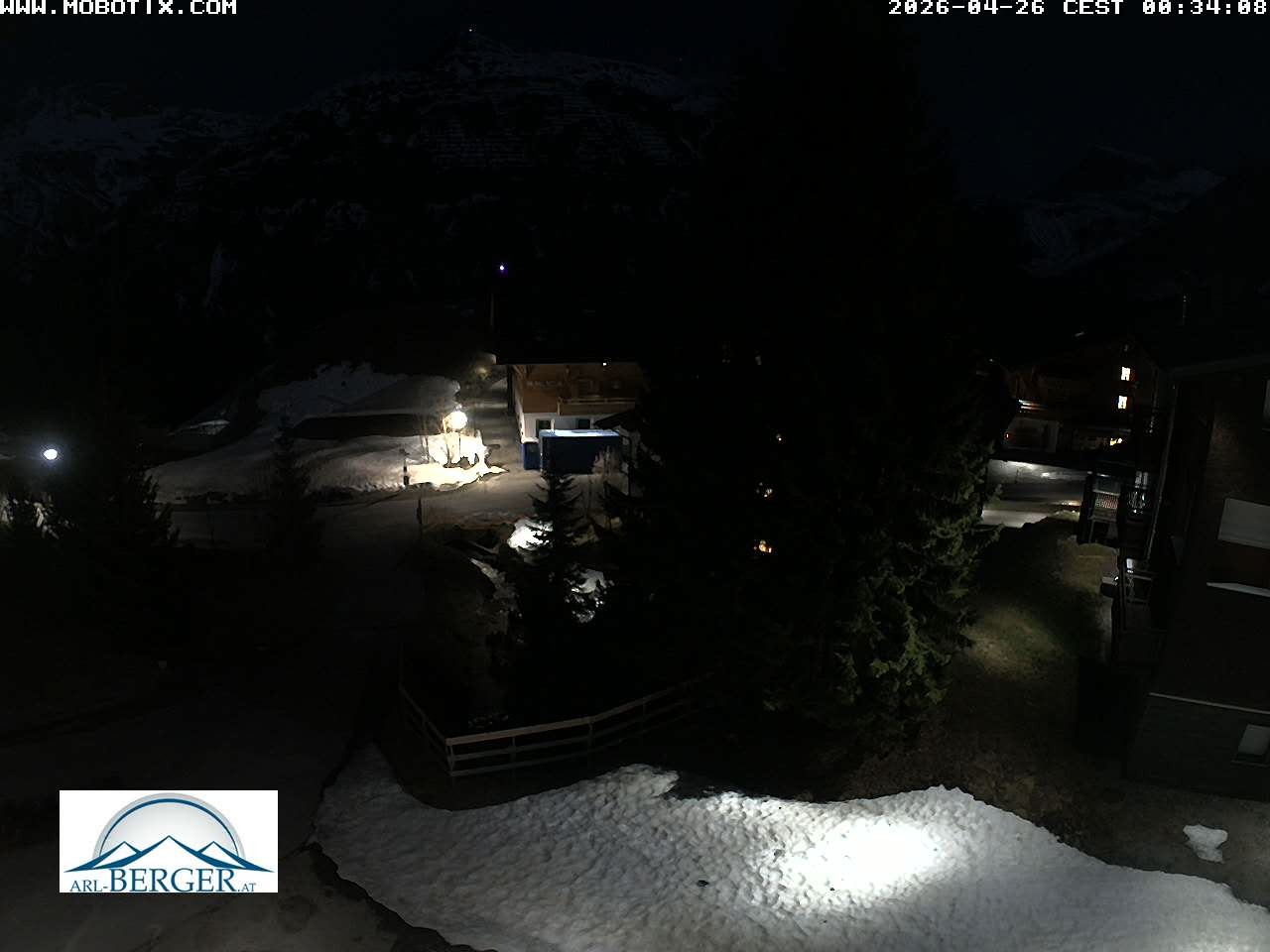 Archived image Webcam Oberlech: guest house Berger